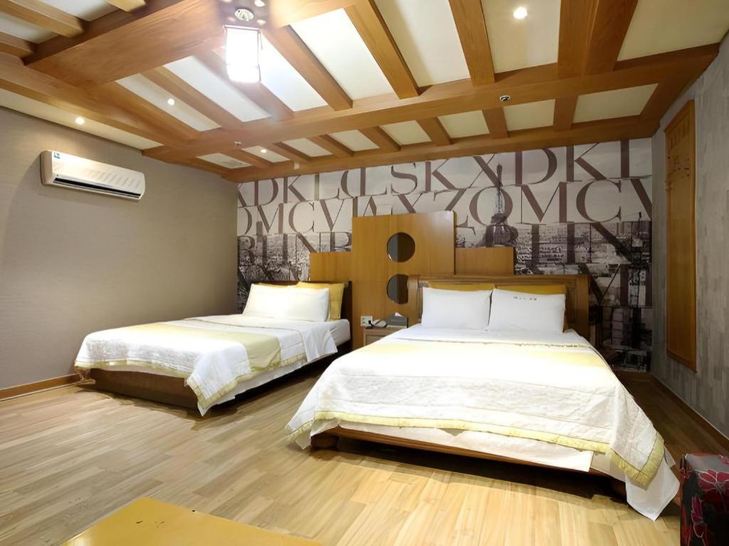Hotel Head-One Uijeongbu Bagian luar foto