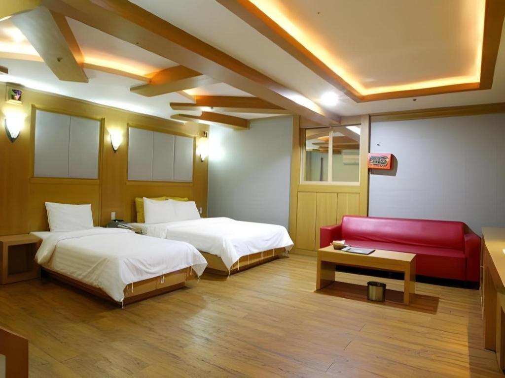 Hotel Head-One Uijeongbu Bagian luar foto