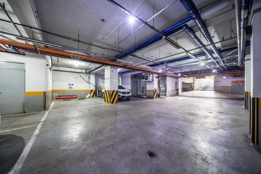 Hotel Head-One Uijeongbu Bagian luar foto