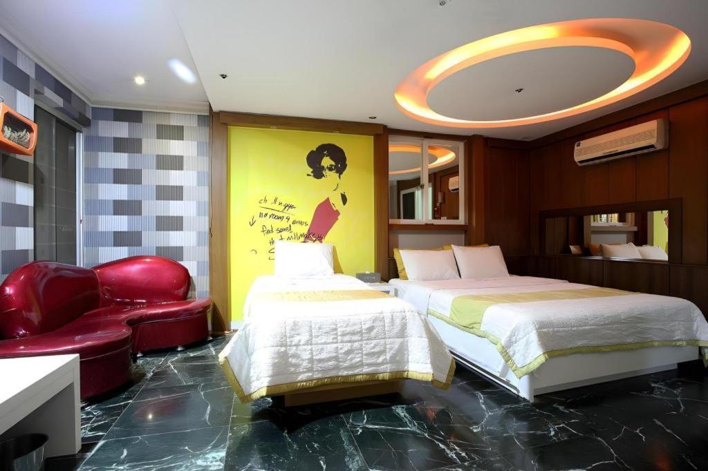Hotel Head-One Uijeongbu Bagian luar foto