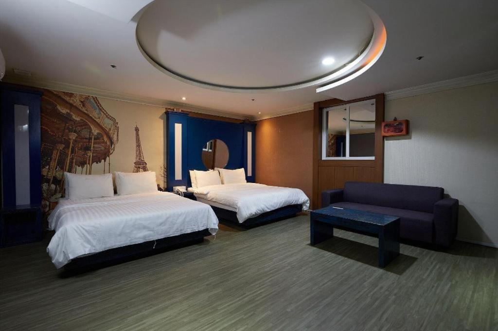 Hotel Head-One Uijeongbu Bagian luar foto